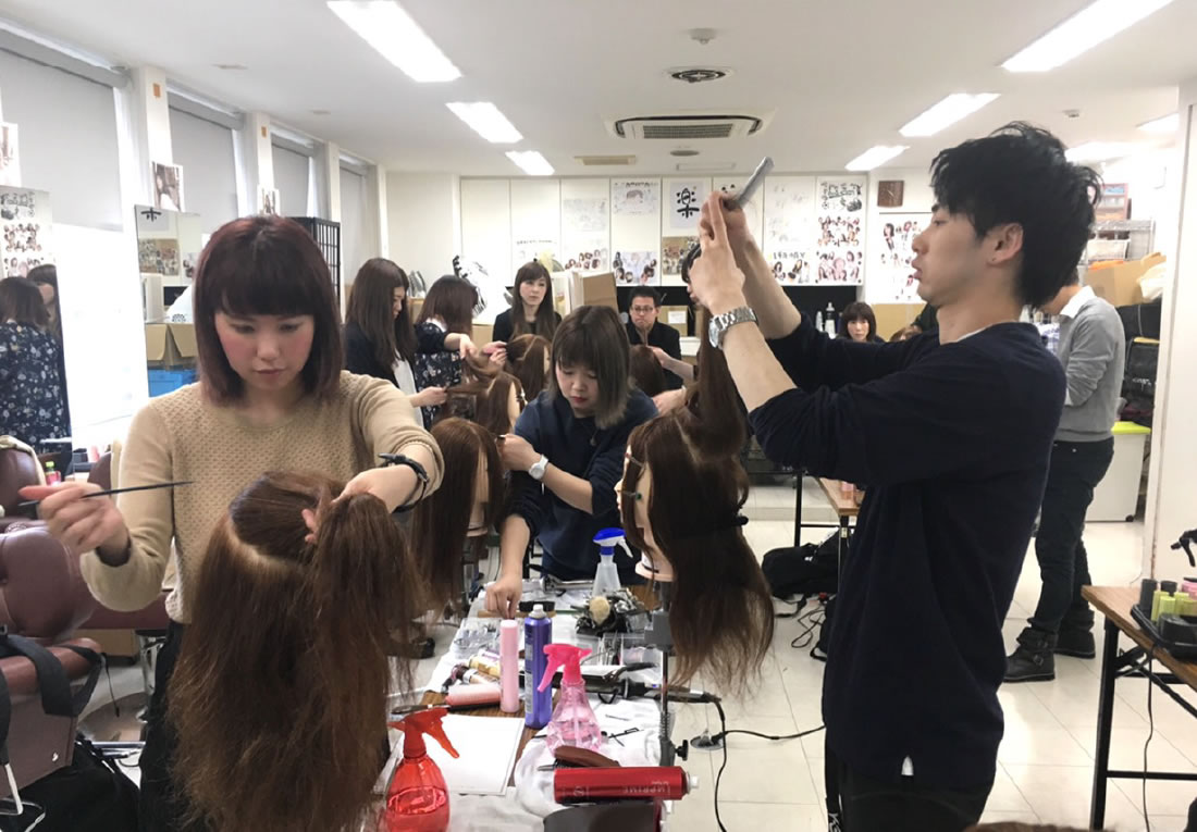 講師紹介 美容師 美容室に特化した ヘアセット教育 を講習やセミナーにて行う会社 Galdy ガルディ